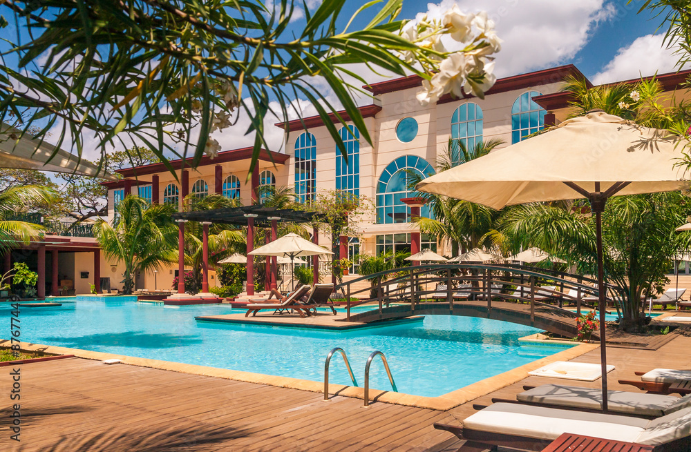hotel-img